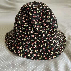 Gucci Floral Bucket Hat - Black with Multicolor Flowers